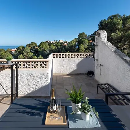 Casa Calamar Nyaraló Carrer del Mar